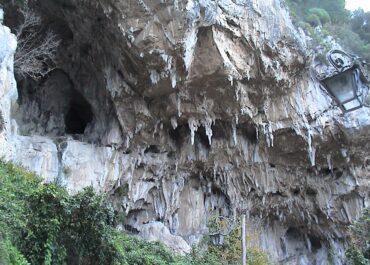 Atrani - Natura emersa - Grotta di Masaniello